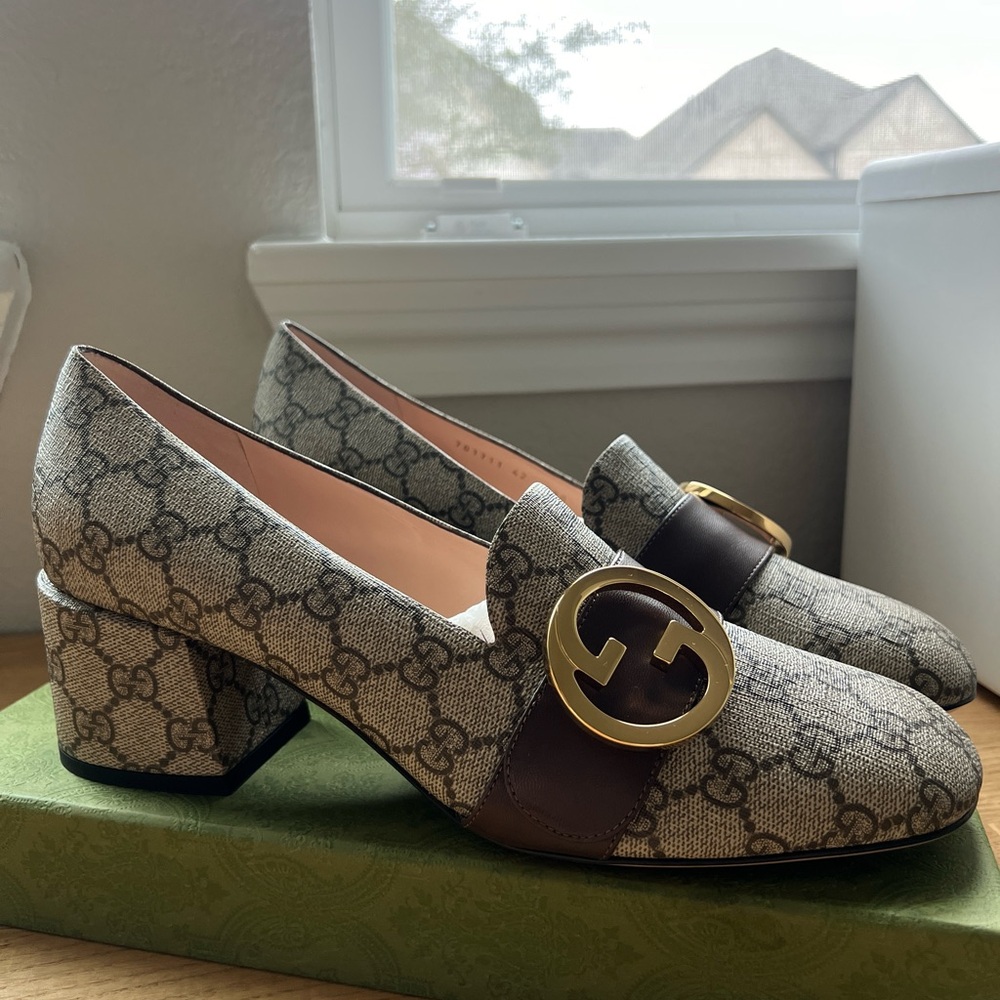 Gucci GG monogram Canvas Pumps